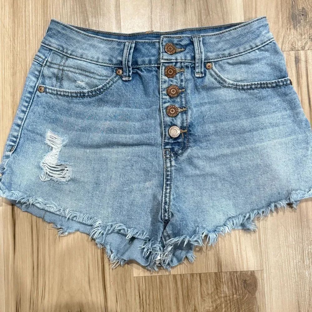 Sincerely Jules Cutoff Jean Button Fly Shorts Women’s 1/24
